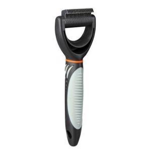 Double comb with hard teeth Main characteristics: 15.5 x 11 cm for intensive hair care two rows of teeth length of teeth 1.5 and 2 cm plastic handle with non-slip rubber coating